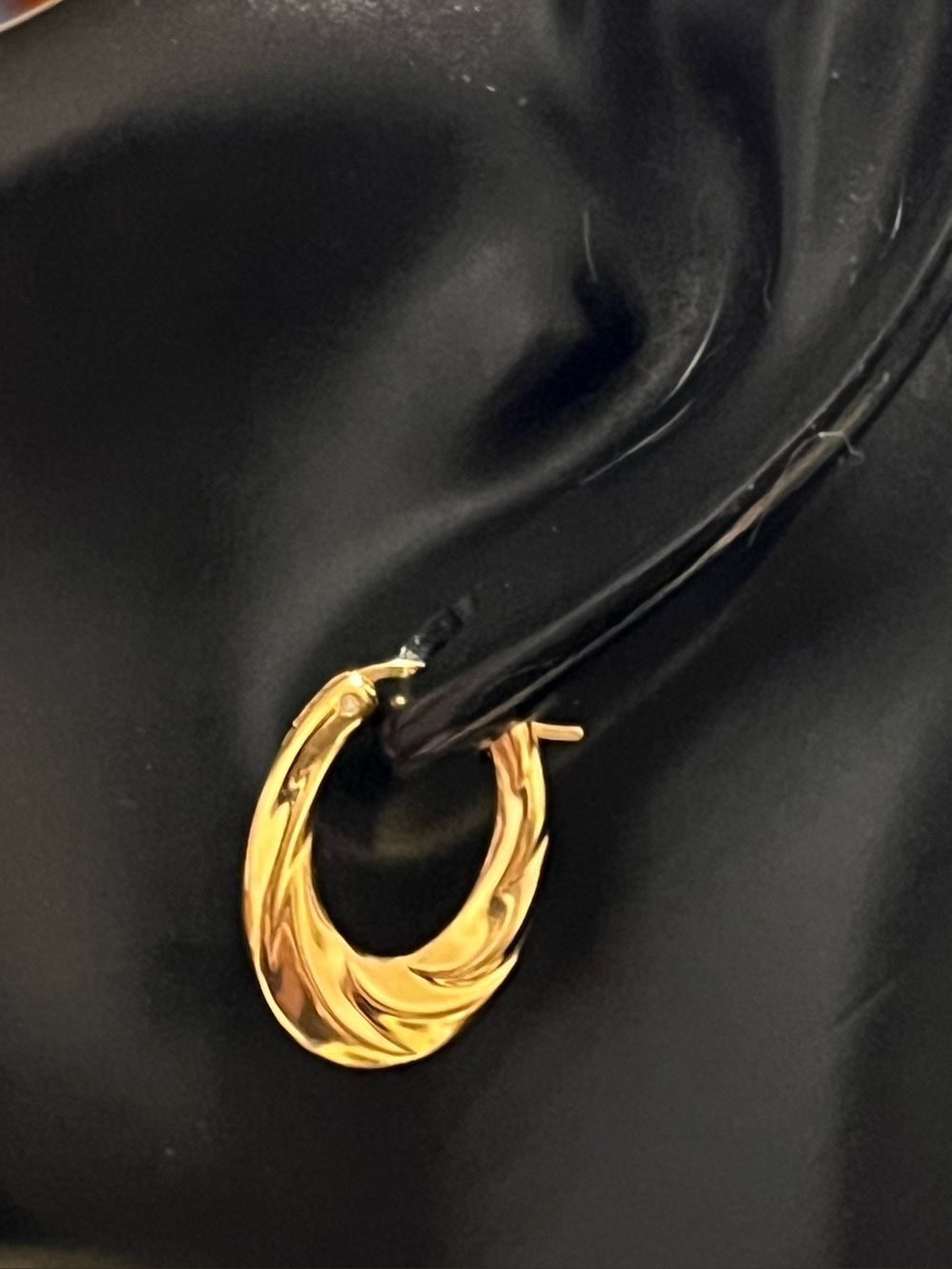 Macy’s 14K Gold Hoop Diamond Earrings W/ Resin Core